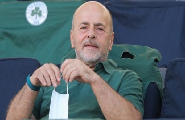 &Omicron;&Tau;&Alpha;&Nu; &Omicron; &Alpha;&Lambda;&Alpha;&Phi;&Omicron;&Upsilon;&Zeta;&Omicron;&Sigma; &Epsilon;&Gamma;&Iota;&Nu;&Epsilon; &laquo;&Pi;&Alpha;&Nu;&Alpha;&Theta;&Eta;&Nu;&Alpha;Ϊ&Kappa;&Alpha;&Rho;&Chi;&Eta;&Sigma;&raquo; (&Tau;&Epsilon;&Lambda;&Iota;&Kappa;&Alpha; &laquo;&Eta; &Upsilon;&Pi;&Omicron;&Mu;&Omicron;&Nu;&Eta; &Epsilon;&Iota;&Nu;&Alpha;&Iota; &Alpha;&Rho;&Epsilon;&Tau;&Eta;&raquo;)