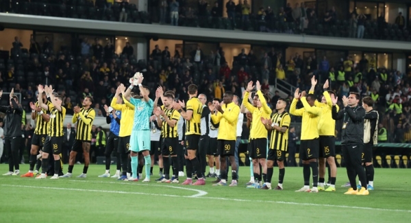 &Tau;&Iota; &Epsilon;&Kappa;&Alpha;&Nu;&Epsilon; &Eta; &Alpha;.&Epsilon;.&Kappa;. &Alpha;&Pi;&Epsilon;&Nu;&Alpha;&Nu;&Tau;&Iota; &Sigma;&Tau;&Eta;&Nu; &Rho;&Alpha;&Gamma;&Iota;&Omicron; &Beta;&Alpha;&Gamma;&Epsilon;&Kappa;&Alpha;&Nu;&Omicron; (&Pi;&Iota;&Kappa;&Rho;&Omicron;&Sigma; &Alpha;&Pi;&Omicron;&Kappa;&Lambda;&Epsilon;&Iota;&Sigma;&Mu;&Omicron;&Sigma; &Pi;&Alpha;&Rho;&Alpha; &Tau;&Eta;&Nu; &Mu;&Epsilon;&Gamma;&Alpha;&Lambda;&Eta; &Pi;&Rho;&Omicron;&Sigma;&Pi;&Alpha;&Theta;&Epsilon;&Iota;&Alpha;)