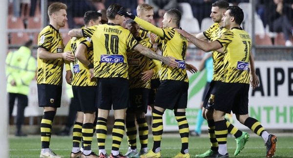 &Eta; &Omega;&Rho;&Alpha; &Tau;&Eta;&Sigma; &Kappa;&Rho;&Iota;&Sigma;&Eta;&Sigma; &Epsilon;&Phi;&Tau;&Alpha;&Sigma;&Epsilon; (&Omicron;&Tau;&Alpha;&Nu; &Eta; &Alpha;.&Epsilon;.&Kappa;. &Kappa;&Alpha;&Lambda;&Epsilon;&Iota;&Tau;&Alpha;&Iota; &Nu;&rsquo; &Alpha;&Pi;&Omicron;&Delta;&Epsilon;&Iota;&Xi;&Epsilon;&Iota; &Omicron;&Tau;&Iota; &Epsilon;&Iota;&Nu;&Alpha;&Iota; &laquo;&Mu;&Epsilon;&Gamma;&Alpha;&Lambda;&Eta; &Omicron;&Mu;&Alpha;&Delta;&Alpha;&raquo;)