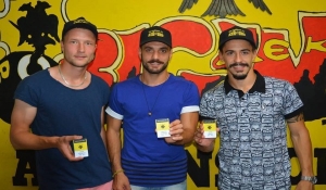 &Omicron;&Tau;&Alpha;&Nu; &Eta; &Chi;&Rho;&Epsilon;&Omicron;&Kappa;&Omicron;&Pi;&Eta;&Mu;&Epsilon;&Nu;&Eta; &Epsilon;&Rho;&Alpha;&Sigma;&Iota;&Tau;&Epsilon;&Chi;&Nu;&Iota;&Kappa;&Eta; &Beta;&Gamma;&Alpha;&Iota;&Nu;&Epsilon;&Iota; &Sigma;&Tau;&Eta; &Zeta;&Eta;&Tau;&Iota;&Alpha;&Nu;&Iota;&Alpha; (&Pi;&Epsilon;&Nu;&Iota;&Alpha; &Tau;&Epsilon;&Chi;&Nu;&Alpha;&Sigma; &Kappa;&Alpha;&Tau;&Epsilon;&Rho;&Gamma;&Alpha;&Zeta;&Epsilon;&Tau;&Alpha;&Iota;)