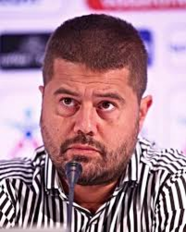 &Omicron;&Upsilon;&Tau;&Epsilon; &Mu;&Iota;&Alpha; &Alpha;&Pi;&Omicron;&Nu;&Omicron;&Mu;&Eta; &Kappa;&Upsilon;&Pi;&Epsilon;&Lambda;&Lambda;&Omicron;&Upsilon; &Delta;&Epsilon;&Nu; &Mu;&Pi;&Omicron;&Rho;&Omicron;&Upsilon;&Nu; &Nu;&Alpha; &Kappa;&Alpha;&Nu;&Omicron;&Upsilon;&Nu; (&Tau;&Alpha; &Omicron;&Rho;&Iota;&Alpha; &Tau;&Eta;&Sigma; &Pi;&Rho;&Omicron;&Pi;&Alpha;&Gamma;&Alpha;&Nu;&Delta;&Alpha;&Sigma;)