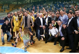 &Kappa;.&Alpha;.&Epsilon;. &Alpha;.&Epsilon;.&Kappa;.: &Epsilon;&Lambda;&Epsilon;&Gamma;&Chi;&Omicron;&Sigma; &Pi;&Rho;&Omicron;&Omicron;&Delta;&Omicron;&Upsilon; &Nu;. 12 (&Tau;&Rho;&Epsilon;&Iota;&Sigma; &Nu;&Iota;&Kappa;&Epsilon;&Sigma; &Epsilon;&Pi;&Iota; &Tau;&Omicron;&Upsilon; &Alpha;&Rho;&Eta; &Phi;&Epsilon;&Tau;&Omicron;&Sigma;)