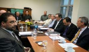 &Tau;&Iota; &Mu;&Alpha;&Theta;&Alpha;&Mu;&Epsilon; &Alpha;&Pi;&Omicron; &Tau;&Eta;&Nu; &Pi;&Epsilon;&Rho;&Iota;&Phi;&Eta;&Mu;&Eta; &Sigma;&Upsilon;&Nu;&Alpha;&Nu;&Tau;&Eta;&Sigma;&Eta; &Delta;&Eta;&Mu;&Omicron;&Upsilon;, &Alpha;.&Epsilon;.&Kappa;. &amp; &Upsilon;.&Pi;&Epsilon;.&Kappa;.&Alpha;. &amp; &Epsilon;&Nu;&Alpha; &Sigma;&Chi;&Omicron;&Lambda;&Iota;&Omicron; &Sigma;&Chi;&Epsilon;&Tau;&Iota;&Kappa;&Alpha; &Mu;&Epsilon; &Delta;&Eta;&Mu;&Omicron;&Sigma;&Iota;&Epsilon;&Upsilon;&Mu;&Alpha; &Tau;&Eta;&Sigma; &laquo;&Kappa;&Omicron;&Nu;&Tau;&Rho;&Alpha;&raquo; (&Tau;&Epsilon;&Lambda;&Iota;&Kappa;&Alpha; &Upsilon;&Pi;&Alpha;&Rho;&Chi;&Epsilon;&Iota; &Epsilon;&Nu;&Alpha;&Lambda;&Lambda;&Alpha;&Kappa;&Tau;&Iota;&Kappa;&Omicron; &Sigma;&Chi;&Epsilon;&Delta;&Iota;&Omicron;;)