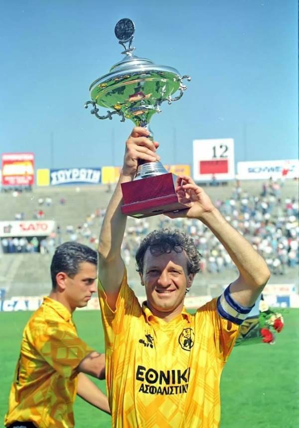 &Omicron;&Tau;&Alpha;&Nu; &Omicron; &Kappa;&Omicron;&Mu;&Pi;&Omicron;&Sigma; &Phi;&Tau;&Alpha;&Nu;&Epsilon;&Iota; (&Omicron;&Nu;&Tau;&Omega;&Sigma;) &Sigma;&Tau;&Omicron; &Chi;&Tau;&Epsilon;&Nu;&Iota; (&Tau;&Omicron; &Sigma;&Chi;&Omicron;&Lambda;&Iota;&Omicron; &Tau;&Omega;&Nu; &laquo;&Pi;&Omicron;&Upsilon;&Theta;&Epsilon;&Nu;&Alpha;&Delta;&Omega;&Nu;&raquo; &Gamma;&Iota;&Alpha; &Tau;&Omicron; &Nu;&Tau;&Epsilon;&Rho;&Mu;&Pi;&Iota; &Tau;&Omega;&Nu; &Delta;&Upsilon;&Omicron; &Delta;&Iota;&Kappa;&Epsilon;&Phi;&Alpha;&Lambda;&Omega;&Nu;)