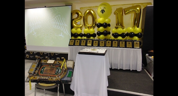 &Omicron;&Iota; &laquo;&Pi;&Omicron;&Upsilon;&Theta;&Epsilon;&Nu;&Alpha;&Delta;&Epsilon;&Sigma;&raquo; &Sigma;&Chi;&Omicron;&Lambda;&Iota;&Alpha;&Zeta;&Omicron;&Upsilon;&Nu; &Mu;&Iota;&Alpha; &Alpha;&Pi;&Omicron; &Tau;&Iota;&Sigma; &Phi;&Epsilon;&Tau;&Iota;&Nu;&Epsilon;&Sigma; &Beta;&Rho;&Alpha;&Beta;&Epsilon;&Upsilon;&Sigma;&Epsilon;&Iota;&Sigma; &Tau;&Omega;&Nu; &Pi;&Alpha;&Lambda;&Alpha;&Iota;&Mu;&Alpha;&Chi;&Omega;&Nu; (&Omicron;&Tau;&Alpha;&Nu; &Omicron;&Iota; &laquo;&Pi;&Alpha;&Lambda;&Alpha;&Iota;&Mu;&Alpha;&Chi;&Omicron;&Iota;&raquo; &Xi;&Epsilon;&Upsilon;&Tau;&Iota;&Lambda;&Iota;&Zeta;&Omicron;&Nu;&Tau;&Alpha;&Iota;)