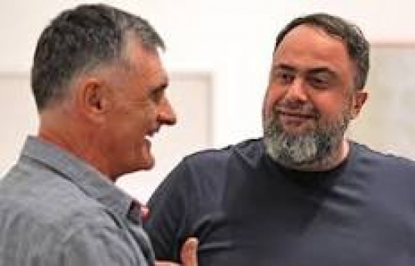 &Sigma;&Tau;&Omicron; &Lambda;&Iota;&Mu;&Alpha;&Nu;&Iota; &Epsilon;&Iota;&Nu;&Alpha;&Iota; &Nu;&Alpha; &Mu;&Eta; &Sigma;&Epsilon; &laquo;&Sigma;&Tau;&Eta;&Rho;&Iota;&Zeta;&Epsilon;&Iota;&raquo; &Omicron; &laquo;&Chi;&Omicron;&Nu;&Tau;&Rho;&Omicron;&Sigma;&raquo; (&Omicron;&Upsilon;&Tau;&Epsilon; &Tau;&Eta;&Nu; &Delta;&Iota;&Alpha;&Kappa;&Omicron;&Pi;&Eta; &Tau;&Omega;&Nu; &Epsilon;&Theta;&Nu;&Iota;&Kappa;&Omega;&Nu; &Omicron;&Mu;&Alpha;&Delta;&Omega;&Nu; &Delta;&Epsilon;&Nu; &Pi;&Rho;&Omicron;&Lambda;&Alpha;&Beta;&Epsilon; &Omicron; &Mu;&Epsilon;&Nu;&Tau;&Iota;&Lambda;&Iota;&Mu;&Pi;&Alpha;&Rho;)