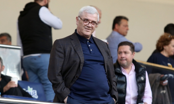 &Omicron; &laquo;&Tau;&Iota;&Gamma;&Rho;&Eta;&Sigma;&raquo; &Sigma;&Alpha;&Sigma; &Epsilon;&Kappa;&Mu;&Epsilon;&Tau;&Alpha;&Lambda;&Lambda;&Epsilon;&Upsilon;&Epsilon;&Tau;&Alpha;&Iota; &Kappa;&Alpha;&Iota; &Epsilon;&Sigma;&Epsilon;&Iota;&Sigma; &Tau;&Omicron;&Nu; &Alpha;&Pi;&Omicron;&Theta;&Epsilon;&Omega;&Nu;&Epsilon;&Tau;&Epsilon; (&Tau;&Omicron; &Epsilon;&Tau;&Eta;&Sigma;&Iota;&Omicron; &Kappa;&Omicron;&Lambda;&Pi;&Omicron; &Mu;&Epsilon; &Tau;&Alpha; &Epsilon;&Iota;&Sigma;&Iota;&Tau;&Eta;&Rho;&Iota;&Alpha; &Delta;&Iota;&Alpha;&Rho;&Kappa;&Epsilon;&Iota;&Alpha;&Sigma;)