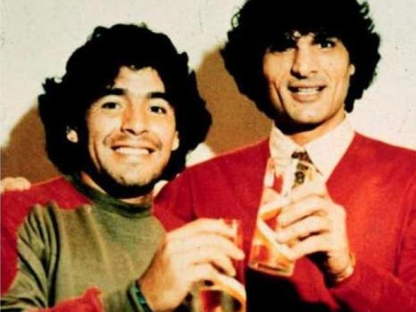 &Pi;&Epsilon;&Rho;&Iota; &Tau;&Eta;&Sigma; &laquo;&Gamma;&Epsilon;&Lambda;&Omicron;&Iota;&Alpha;&Sigma; &Pi;&Rho;&Omicron;&Sigma;&Omega;&Pi;&Iota;&Kappa;&Omicron;&Tau;&Eta;&Tau;&Alpha;&Sigma;&raquo; &Tau;&Omicron;&Upsilon; &Mu;&Alpha;&Rho;&Alpha;&Nu;&Tau;&Omicron;&Nu;&Alpha; (&Gamma;&Iota;&Nu;&Epsilon; &Pi;&Alpha;&Iota;&Delta;&Iota; &Mu;&Omicron;&Upsilon; &Sigma;&Alpha;&Nu; &Tau;&Omicron;&Nu; &Mu;&Alpha;&Rho;&Alpha;&Nu;&Tau;&Omicron;&Nu;&Alpha;)