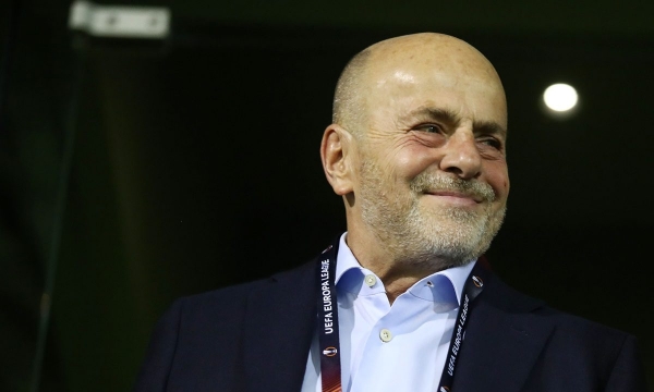 &Omicron;&Tau;&Alpha;&Nu; &Omicron; &Gamma;&Iota;&Alpha;&Nu;&Nu;&Eta;&Sigma; &Pi;&Eta;&Rho;&Epsilon; &Tau;&rsquo; &Omicron;&Pi;&Lambda;&Omicron; &Tau;&Omicron;&Upsilon; (&Kappa;&Alpha;&Iota; &Epsilon;&Pi;&Alpha;&Iota;&Xi;&Epsilon; &Tau;&Alpha; &Rho;&Epsilon;&Sigma;&Tau;&Alpha; &Tau;&Omicron;&Upsilon;)