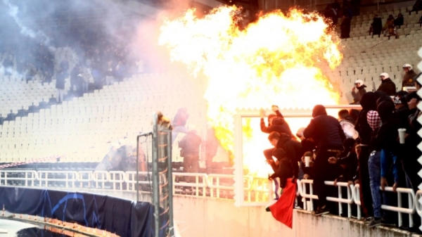 &Omicron;&Iota; &laquo;&Pi;&Alpha;&Nu;&Tau;&Alpha;&Chi;&Omicron;&Upsilon; &Pi;&Alpha;&Rho;&Omicron;&Nu;&Tau;&Epsilon;&Sigma;&raquo; &Sigma;&Chi;&Omicron;&Lambda;&Iota;&Alpha;&Zeta;&Omicron;&Upsilon;&Nu; &Tau;&Eta;&Nu; &Tau;&Iota;&Mu;&Omega;&Rho;&Iota;&Alpha; &Tau;&Eta;&Sigma; UEFA (&Sigma;&Alpha;&Nu; &Tau;&Omicron;&Nu; &Theta;&Alpha;&Nu;&Alpha;&Tau;&Omicron;&Pi;&Omicron;&Iota;&Nu;&Iota;&Tau;&Eta; &Pi;&Omicron;&Upsilon; &Pi;&Epsilon;&Rho;&Iota;&Mu;&Epsilon;&Nu;&Epsilon;&Iota; &Tau;&Eta;&Nu; &Chi;&Alpha;&Rho;&Eta;)