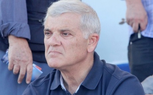 &laquo;&Alpha;&Kappa;&Omicron;&Upsilon; &Nu;&Alpha; &Delta;&Epsilon;&Iota;&Sigma; &Delta;&Eta;&Mu;&Eta;&Tau;&Rho;&Eta; &Mu;&Omicron;&Upsilon;: &Mu;&Omicron;&Nu;&Omicron; &Omicron;&Phi;&Epsilon;&Lambda;&Omicron;&Sigma; &Mu;&Pi;&Omicron;&Rho;&Epsilon;&Iota;&Sigma; &Nu;&Alpha; &Epsilon;&Chi;&Epsilon;&Iota;&Sigma; &Alpha;&Pi;&Omicron; &Mu;&Iota;&Alpha; &laquo;&Kappa;&Alpha;&Nu;&Omicron;&Nu;&Iota;&Kappa;&Eta;&raquo; &Delta;&Iota;&Omicron;&Iota;&Kappa;&Eta;&Sigma;&Eta; &Sigma;&Tau;&Eta;&Nu; &Epsilon;&Rho;&Alpha;&Sigma;&Iota;&Tau;&Epsilon;&Chi;&Nu;&Iota;&Kappa;&Eta;&raquo; (&Pi;&Alpha;&Rho;&Epsilon; &Pi;&Alpha;&Rho;&Alpha;&Delta;&Epsilon;&Iota;&Gamma;&Mu;&Alpha; &Alpha;&Pi;&Omicron; &Tau;&Omicron;&Nu; &Alpha;&Lambda;&Alpha;&Phi;&Omicron;&Upsilon;&Zeta;&Omicron;)