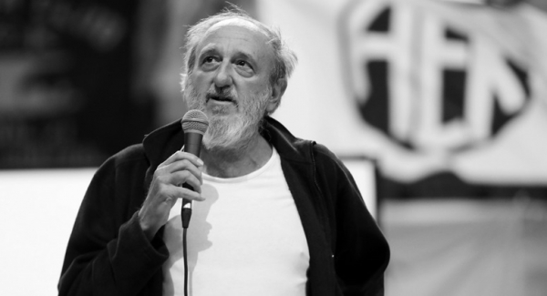 &Omicron; &Delta;&Eta;&Mu;&Eta;&Tau;&Rho;&Eta;&Sigma; &Pi;&Epsilon;&Theta;&Alpha;&Nu;&Epsilon; (&Alpha;&Lambda;&Lambda;&Alpha; &Tau;&Omicron; &Pi;&Alpha;&Rho;&Alpha;&Delta;&Epsilon;&Iota;&Gamma;&Mu;&Alpha; &Tau;&Omicron;&Upsilon; &Theta;&Alpha; &Zeta;&Epsilon;&Iota; &Sigma;&rsquo; &Omicron;&Sigma;&Omicron;&Upsilon;&Sigma; &Tau;&Omicron;&Nu; &Epsilon;&Zeta;&Eta;&Sigma;&Alpha;&Nu;)