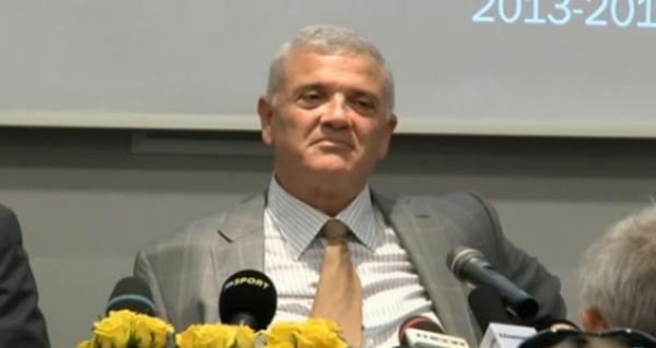 &Alpha;&Phi;&Iota;&Epsilon;&Rho;&Omega;&Mu;&Alpha; &Sigma;&Epsilon; &Delta;&Upsilon;&Omicron; &Mu;&Epsilon;&Rho;&Eta; &Sigma;&Tau;&Eta;&Nu; &Epsilon;&Pi;&Epsilon;&Tau;&Epsilon;&Iota;&Omicron; &Tau;&Eta;&Sigma; 10&eta;&sigmaf; &Iota;&Omicron;&Upsilon;&Lambda;&Eta; 2013 &ndash; &Mu;&Epsilon;&Rho;&Omicron;&Sigma; &Beta;&rsquo;