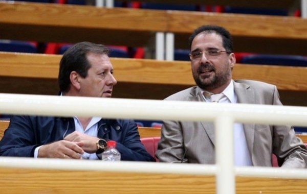 &Pi;&Omicron;&Sigma;&Omicron; &Alpha;&Kappa;&Omicron;&Mu;&Alpha; &Theta;&Alpha; &Tau;&Alpha;&Lambda;&Alpha;&Iota;&Pi;&Omega;&Rho;&Epsilon;&Iota;&Tau;&Epsilon; &Tau;&Eta;&Nu; &laquo;&Beta;&Alpha;&Sigma;&Iota;&Lambda;&Iota;&Sigma;&Sigma;&Alpha;&raquo;; (&Nu;&Epsilon;&Omicron; &Rho;&Epsilon;&Kappa;&Omicron;&Rho; 18 &laquo;&Alpha;&Pi;&Alpha;&Gamma;&Omicron;&Rho;&Epsilon;&Upsilon;&Sigma;&Epsilon;&Omega;&Nu; &Delta;&Iota;&Epsilon;&Theta;&Nu;&Omega;&Nu; &Mu;&Epsilon;&Tau;&Alpha;&Gamma;&Rho;&Alpha;&Phi;&Omega;&Nu;&raquo;)
