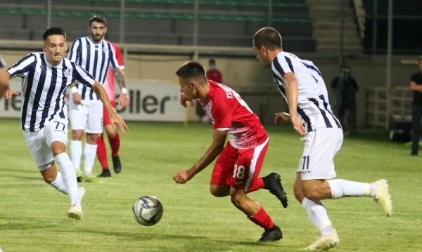 &Epsilon;&Nu;&Alpha; &Mu;&Pi;&Alpha;&Rho;&Alpha;&Zeta; &Gamma;&Iota;&Alpha; &Kappa;&Lambda;&Alpha;&Mu;&Alpha;&Tau;&Alpha; (&Sigma;&Tau;&Omicron; &Pi;&Alpha;&Rho;&Alpha; &Pi;&Epsilon;&Nu;&Tau;&Epsilon; &Gamma;&Lambda;&Upsilon;&Tau;&Omega;&Sigma;&Alpha;&Mu;&Epsilon; &Tau;&Eta;&Nu; &Alpha;&Pi;&Omicron;&Lambda;&Upsilon;&Tau;&Eta; &Xi;&Epsilon;&Phi;&Tau;&Iota;&Lambda;&Alpha;)