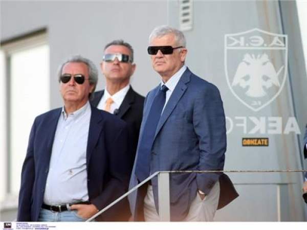 &Tau;&Omicron; &Delta;.&Sigma;. &Tau;&Eta;&Sigma; &Nu;&Epsilon;&Alpha;&Sigma; &Pi;.&Alpha;.&Epsilon; &Alpha;.&Epsilon;.&Kappa;. &Alpha;&Pi;&Omicron; &Tau;&Eta;&Nu; &Sigma;&Kappa;&Omicron;&Pi;&Iota;&Alpha; &Tau;&Eta;&Sigma; &Epsilon;&Tau;&Alpha;&Iota;&Rho;&Iota;&Kappa;&Eta;&Sigma; &Delta;&Iota;&Alpha;&Kappa;&Upsilon;&Beta;&Epsilon;&Rho;&Nu;&Eta;&Sigma;&Eta;&Sigma; (&Alpha;&Kappa;&Omicron;&Mu;&Alpha; &Delta;&Epsilon;&Nu; &Sigma;&Upsilon;&Sigma;&Tau;&Alpha;&Theta;&Eta;&Kappa;&Epsilon; &Kappa;&Alpha;&Iota; &Alpha;&Pi;&Epsilon;&Kappa;&Tau;&Eta;&Sigma;&Epsilon; &Delta;.&Sigma;. &Chi;&Omega;&Rho;&Iota;&Sigma; &Delta;&Iota;&Epsilon;&Upsilon;&Theta;&Upsilon;&Nu;&Omicron;&Nu;&Tau;&Alpha; &Sigma;&Upsilon;&Mu;&Beta;&Omicron;&Upsilon;&Lambda;&Omicron; !) &Mu;&Epsilon;&Rho;&Omicron;&Sigma; &Beta;'