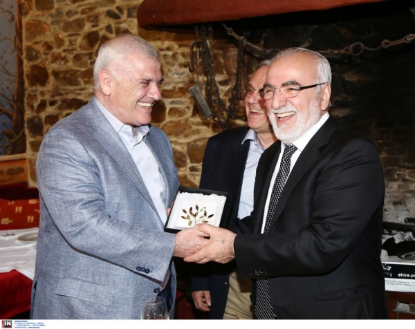 &Omicron;&Iota; &laquo;&Pi;&Alpha;&Nu;&Tau;&Alpha;&Chi;&Omicron;&Upsilon; &Pi;&Alpha;&Rho;&Omicron;&Nu;&Tau;&Epsilon;&Sigma;&raquo; &Theta;&Epsilon;&Tau;&Omicron;&Upsilon;&Nu; &Tau;&Omicron; &Epsilon;&Rho;&Omega;&Tau;&Eta;&Mu;&Alpha;: &Pi;&Omicron;&Sigma;&Omicron;&Iota; &Pi;&Omicron;&Nu;&Tau;&Iota;&Omicron;&Iota; &laquo;&Epsilon;&Xi;&Upsilon;&Gamma;&Iota;&Alpha;&Nu;&Tau;&Epsilon;&Sigma;&raquo; &Chi;&Rho;&Epsilon;&Iota;&Alpha;&Zeta;&Omicron;&Nu;&Tau;&Alpha;&Iota; &Gamma;&Iota;&Alpha; &Epsilon;&Nu;&Alpha;&Nu; &Kappa;&Alpha;&Nu;&Omicron;&Nu;&Iota;&Kappa;&Omicron; &Tau;&Epsilon;&Lambda;&Iota;&Kappa;&Omicron;; (&Pi;&Omicron;&Sigma;&Omicron; &Kappa;&Upsilon;&Rho;&Omicron;&Sigma; &Epsilon;&Chi;&Epsilon;&Iota; &Kappa;&Alpha;&Theta;&Epsilon;&Nu;&Alpha;&Sigma; &Tau;&Omicron;&Upsilon;&Sigma; &Sigma;&Tau;&Omicron;&Upsilon;&Sigma; &Omicron;&Pi;&Alpha;&Delta;&Omicron;&Upsilon;&Sigma; &Tau;&Eta;&Sigma; &Omicron;&Mu;&Alpha;&Delta;&Alpha;&Sigma; &Tau;&Omicron;&Upsilon;;)