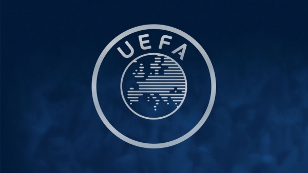 &Omicron;&Tau;&Alpha;&Nu; &Zeta;&Omicron;&Rho;&Iota;&Zeta;&Omicron;&Upsilon;&Nu; &Tau;&Alpha; &Omicron;&Iota;&Kappa;&Omicron;&Nu;&Omicron;&Mu;&Iota;&Kappa;&Alpha; &Theta;&Upsilon;&Mu;&Omicron;&Upsilon;&Nu;&Tau;&Alpha;&Iota; &Tau;&Eta;&Nu; UEFA (&Sigma;&Upsilon;&Gamma;&Kappa;&Rho;&Iota;&Sigma;&Eta; &Tau;&Omega;&Nu; &laquo;4 &Mu;&Epsilon;&Gamma;&Alpha;&Lambda;&Omega;&Nu;&raquo; &Tau;&Eta;&Nu; &Tau;&Epsilon;&Lambda;&Epsilon;&Upsilon;&Tau;&Alpha;&Iota;&Alpha; 3&Epsilon;&Tau;&Iota;&Alpha;)