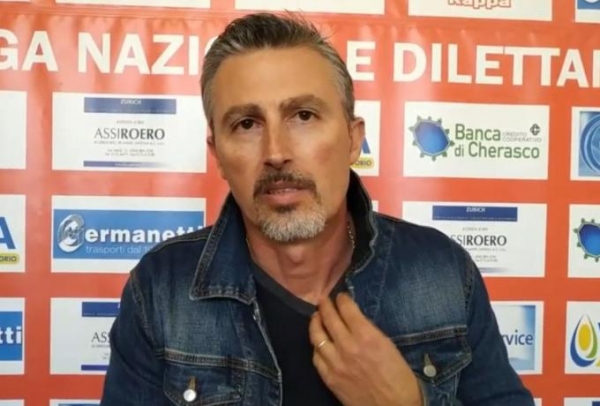 &Omicron;&Tau;&Alpha;&Nu; &Eta; &Alpha;&Lambda;&Eta;&Theta;&Epsilon;&Iota;&Alpha; &Delta;&Epsilon;&Nu; &Epsilon;&Nu;&Delta;&Iota;&Alpha;&Phi;&Epsilon;&Rho;&Epsilon;&Iota; &Kappa;&Alpha;&Nu;&Epsilon;&Nu;&Alpha;&Nu; &Upsilon;&Pi;&Epsilon;&Upsilon;&Theta;&Upsilon;&Nu;&Omicron; (&Pi;&Omicron;&Sigma;&Eta; &Nu;&Tau;&Omicron;&Pi;&Alpha; &Chi;&Rho;&Epsilon;&Iota;&Alpha;&Zeta;&Epsilon;&Tau;&Alpha;&Iota; &Omicron; &Epsilon;&Pi;&Alpha;&Gamma;&Gamma;&Epsilon;&Lambda;&Mu;&Alpha;&Tau;&Iota;&Kappa;&Omicron;&Sigma; &Alpha;&Theta;&Lambda;&Eta;&Tau;&Iota;&Sigma;&Mu;&Omicron;&Sigma;;)