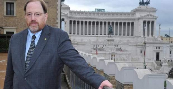 &Omicron;&Tau;&Alpha;&Nu; &Omicron; &Upsilon;&Iota;&Omicron;&Sigma; &Gamma;&Kappa;&Alpha;&Lambda;&Mu;&Pi;&Rho;&Epsilon;Ϊ&Theta; &Alpha;&Pi;&Omicron;&Phi;&Alpha;&Sigma;&Iota;&Sigma;&Epsilon; &Nu;&Alpha; &Pi;&Epsilon;&Iota; &Omicron;&Lambda;&Eta; &Tau;&Eta;&Nu; &Alpha;&Lambda;&Eta;&Theta;&Epsilon;&Iota;&Alpha; &Gamma;&Iota;&Alpha; &Tau;&Omicron; GREXIT &ndash; &Mu;&Epsilon;&Rho;&Omicron;&Sigma; &Alpha;&rsquo; (&Pi;&Omega;&Sigma; &Epsilon;&Nu;&Alpha; &Mu;&Eta; &Beta;&Iota;&Beta;&Lambda;&Iota;&Omicron; &Alpha;&Pi;&Omicron;&Kappa;&Alpha;&Lambda;&Upsilon;&Pi;&Tau;&Epsilon;&Iota; &Omicron;&Sigma;&Alpha; &Sigma;&Alpha;&Sigma; &Kappa;&Rho;&Alpha;&Tau;&Eta;&Theta;&Eta;&Kappa;&Alpha;&Nu; &Mu;&Upsilon;&Sigma;&Tau;&Iota;&Kappa;&Alpha;)