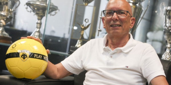 &Omicron;&Tau;&Iota; &Alpha;&Rho;&Chi;&Iota;&Zeta;&Epsilon;&Iota; &Omega;&Rho;&Alpha;&Iota;&Alpha; &Tau;&Epsilon;&Lambda;&Epsilon;&Iota;&Omega;&Nu;&Epsilon;&Iota; &Mu;&Epsilon; &Pi;&Omicron;&Nu;&Omicron; (&Eta; &Pi;&Epsilon;&Rho;&Iota;&Pi;&Tau;&Omega;&Sigma;&Eta; &Tau;&Omicron;&Upsilon; &Gamma;&Rho;&Eta;&Gamma;&Omicron;&Rho;&Eta; &Sigma;&Alpha;&Rho;&Alpha;&Nu;&Tau;&Eta; &Sigma;&Tau;&Iota;&Sigma; &Alpha;&Kappa;&Alpha;&Delta;&Eta;&Mu;&Iota;&Epsilon;&Sigma; &Tau;&Eta;&Sigma; &Pi;.&Alpha;.&Epsilon;.)